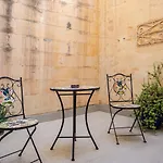 Apartmán Heart Of 2br With Patio Valletta