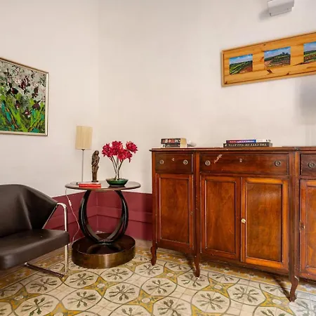 Historic Centre 2br With Patio In By Mr Homes * 발레타
