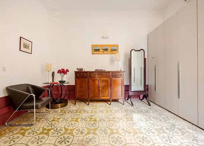 Heart Of 2br With Patio