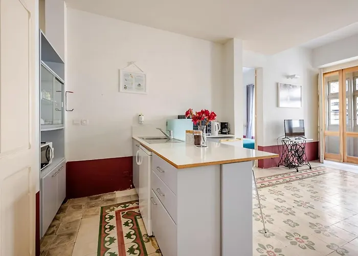 Heart Of 2br With Patio